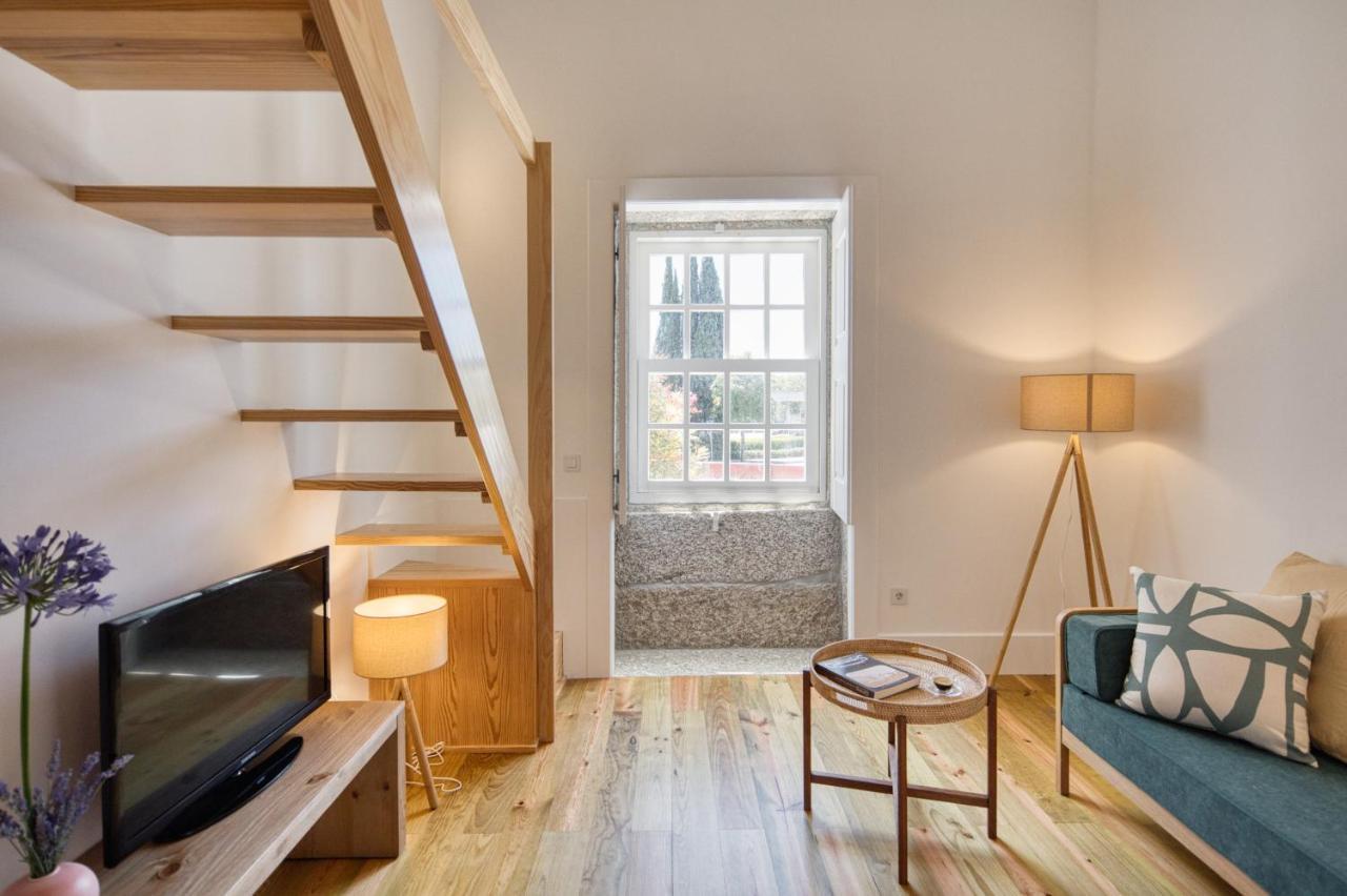 Apartment Gateway House *
